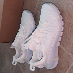 Nike Men's white metcon Sneakers